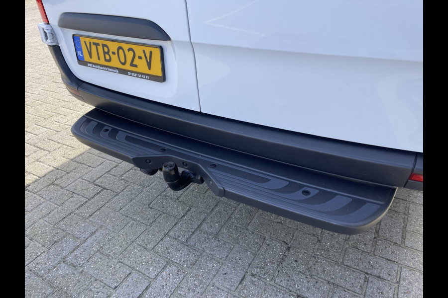 Mercedes-Benz Sprinter 317 1.9 CDI 170pk L3H2 RWD Functional / rijklaar € 32.950 ex btw / lease vanaf € 893 / trekhaak + opstap achter / 270 graden deuren / achteruit rijcamera !