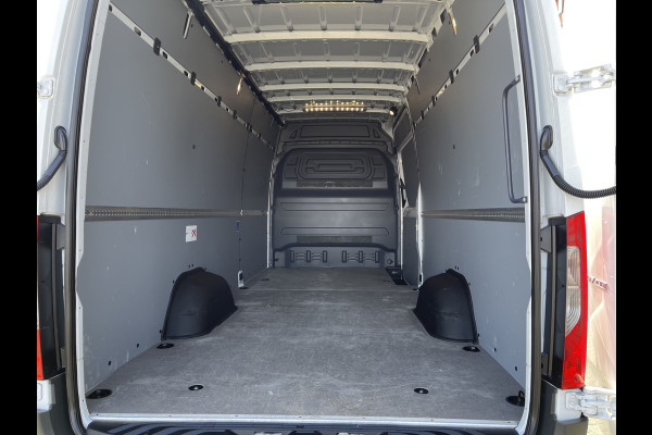 Mercedes-Benz Sprinter 317 1.9 CDI 170pk L3H2 RWD Functional / rijklaar € 32.950 ex btw / lease vanaf € 893 / trekhaak + opstap achter / 270 graden deuren / achteruit rijcamera !