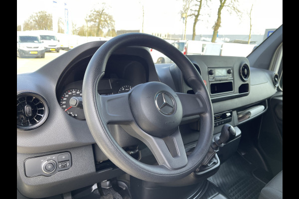 Mercedes-Benz Sprinter 317 1.9 CDI 170pk L3H2 RWD Functional / rijklaar € 32.950 ex btw / lease vanaf € 893 / trekhaak + opstap achter / 270 graden deuren / achteruit rijcamera !