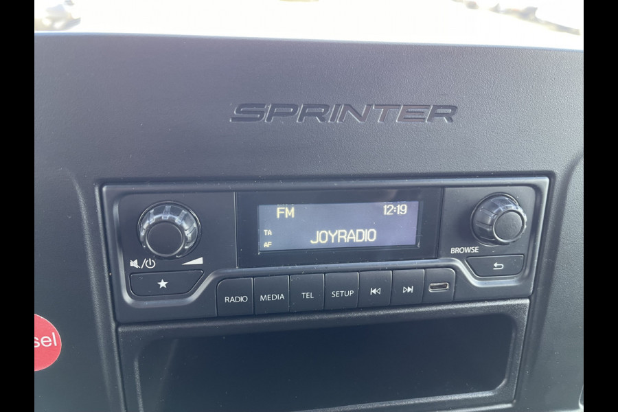 Mercedes-Benz Sprinter 317 1.9 CDI 170pk L3H2 RWD Functional / rijklaar € 32.950 ex btw / lease vanaf € 893 / trekhaak + opstap achter / 270 graden deuren / achteruit rijcamera !