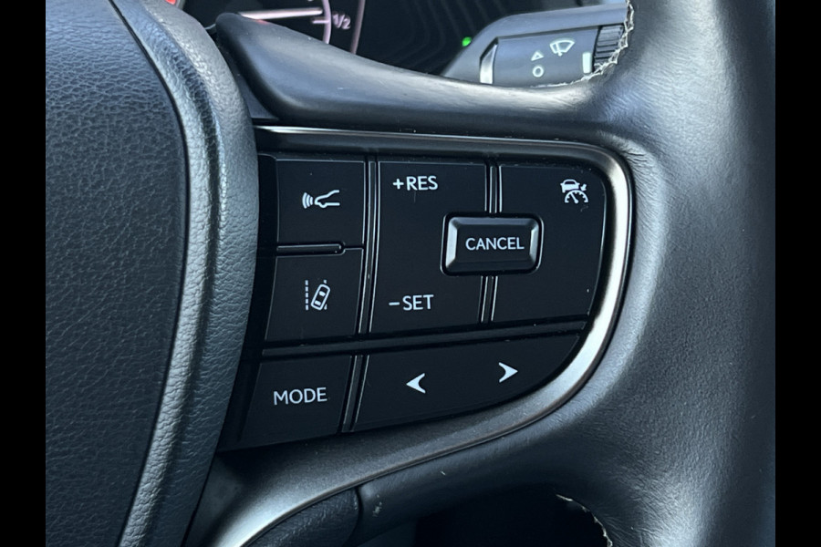 Lexus UX 250h Style+ Edition | ACC | Carplay | LED | 18 inch