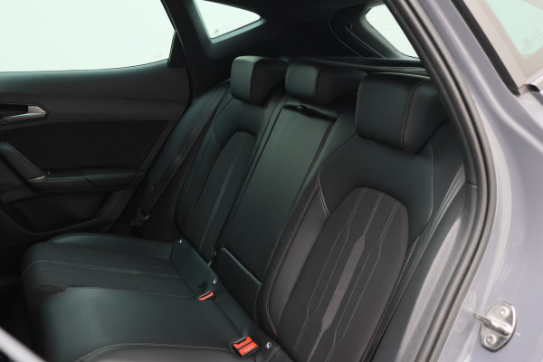 CUPRA Formentor 1.4 e-Hybrid Adrenaline SOH 97%, LED, ACC, Keyless, Navigatie, 19", PDC