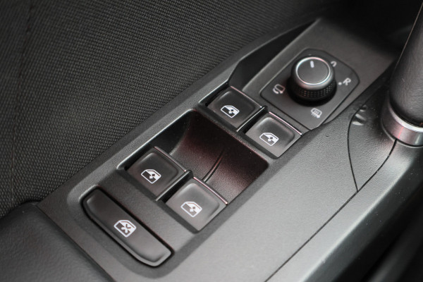 CUPRA Formentor 1.4 e-Hybrid Adrenaline SOH 97%, LED, ACC, Keyless, Navigatie, 19", PDC