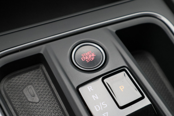 CUPRA Formentor 1.4 e-Hybrid Adrenaline SOH 97%, LED, ACC, Keyless, Navigatie, 19", PDC