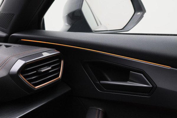 CUPRA Formentor 1.4 e-Hybrid Adrenaline SOH 97%, LED, ACC, Keyless, Navigatie, 19", PDC