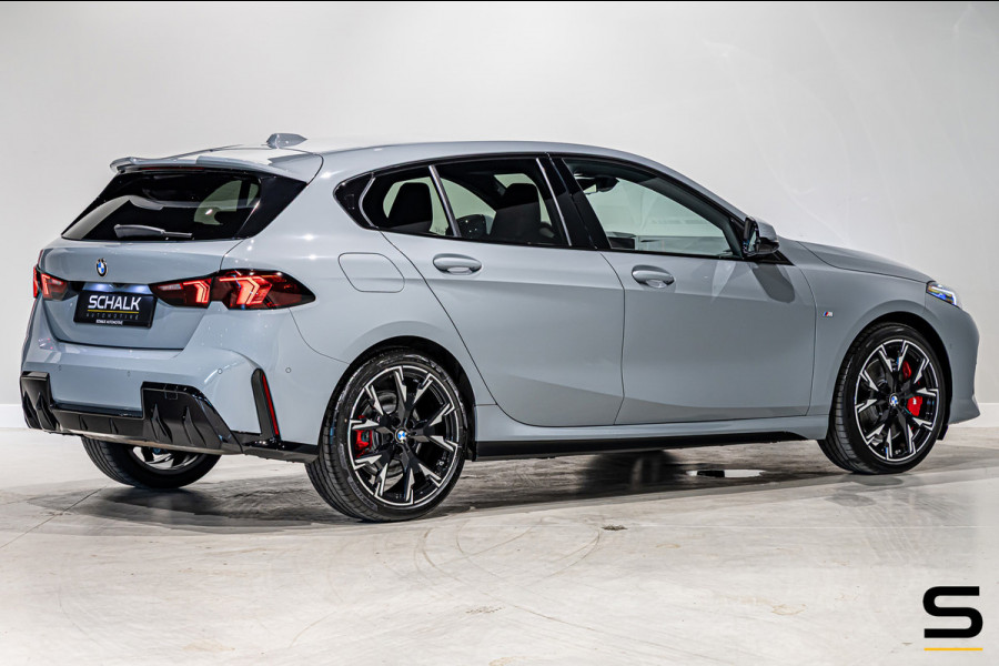 BMW 1-serie 120 M Sport Pro|HUD|Comfort|Cam|Shadow Line|BTW