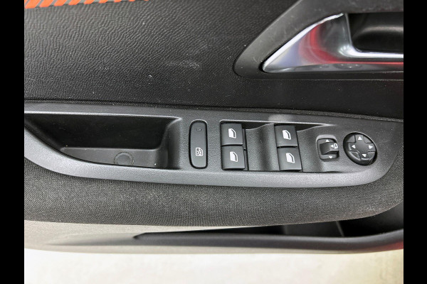 Peugeot 208 1.2 100pk AUT. Allure NAVI & CARPLAY | CRUISE