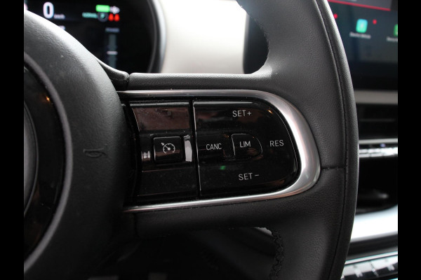 Fiat 500E Icon 42 kWh Automaat Climate control Cruise control Achteruitrijcamera Navigatie Apple Carplay/ Android Auto Keyless