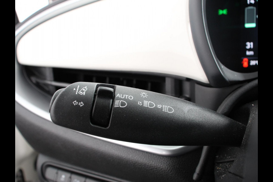 Fiat 500E Icon 42 kWh Automaat Climate control Cruise control Achteruitrijcamera Navigatie Apple Carplay/ Android Auto Keyless