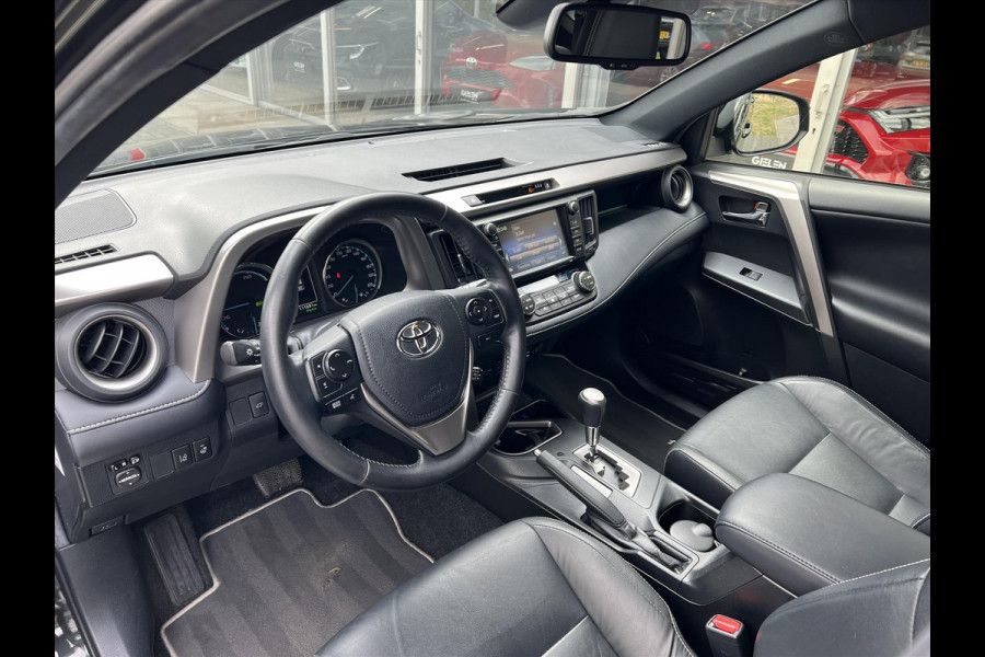 Toyota RAV4 2.5 Hybrid AWD Executive | Leer, Geheugenfunctie, 360 camera, Stoel + Stuurverwarming, Dodehoekherkenning, 1.650KG Trekgewicht