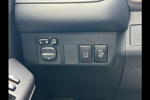 Toyota RAV4 2.5 Hybrid AWD Executive | Leer, Geheugenfunctie, 360 camera, Stoel + Stuurverwarming, Dodehoekherkenning, 1.650KG Trekgewicht