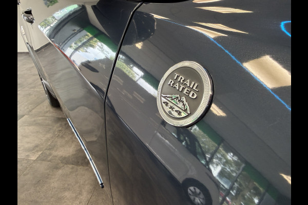 Jeep Compass 4xe 240 Plug-in Hybrid Electric Trailhawk Leder ACC PDC Carplay