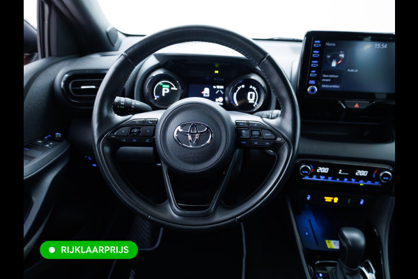 Toyota Yaris 1.5 Hybrid Launch Edition | Stoel- stuurverwarming | Trekhaak | HUD | Camera | Adaptive cruise Apple Carplay/Android Auto, Privacy glas, Keyless