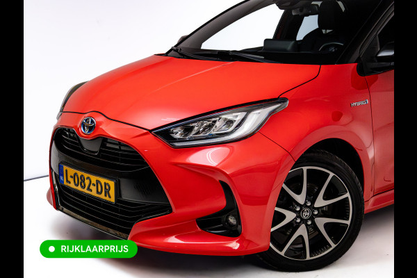 Toyota Yaris 1.5 Hybrid Launch Edition | Stoel- stuurverwarming | Trekhaak | HUD | Camera | Adaptive cruise Apple Carplay/Android Auto, Privacy glas, Keyless