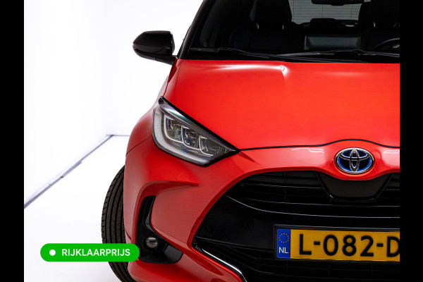 Toyota Yaris 1.5 Hybrid Launch Edition | Stoel- stuurverwarming | Trekhaak | HUD | Camera | Adaptive cruise Apple Carplay/Android Auto, Privacy glas, Keyless