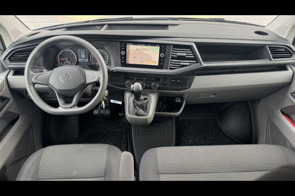 Volkswagen Transporter 2.0 TDI L2H1 30 DC Highline Automaat Trekhaak Navigatie Carplay Cruise Pdc