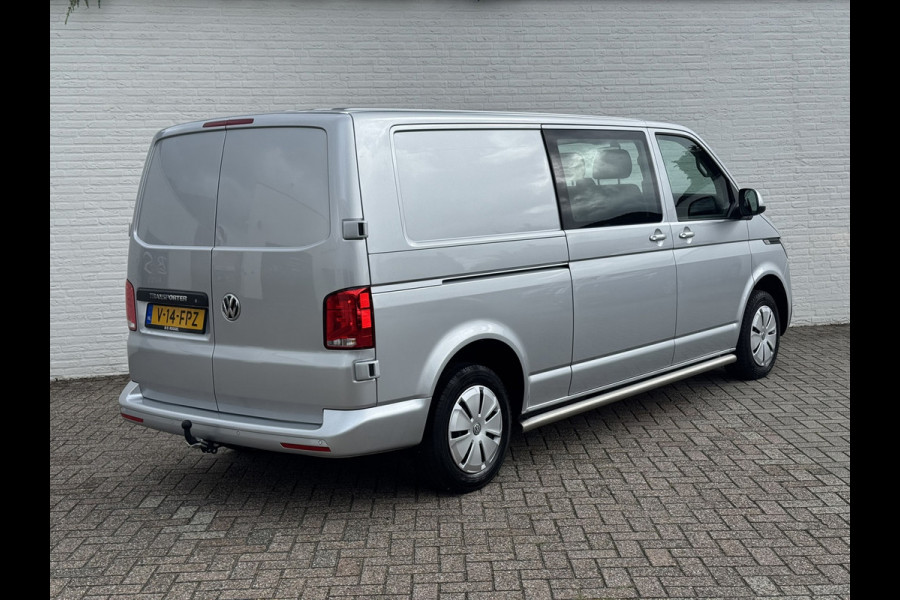 Volkswagen Transporter 2.0 TDI L2H1 30 DC Highline Automaat Trekhaak Navigatie Carplay Cruise Pdc