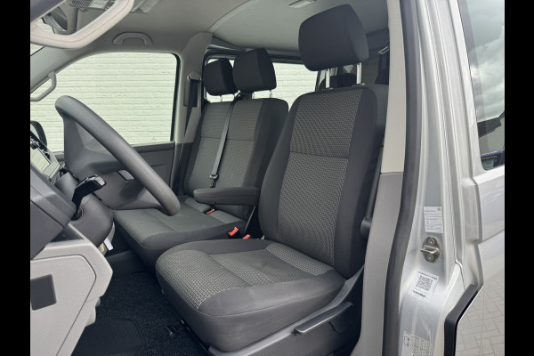 Volkswagen Transporter 2.0 TDI L2H1 30 DC Highline Automaat Trekhaak Navigatie Carplay Cruise Pdc