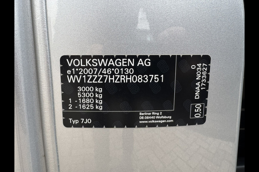 Volkswagen Transporter 2.0 TDI L2H1 30 DC Highline Automaat Trekhaak Navigatie Carplay Cruise Pdc