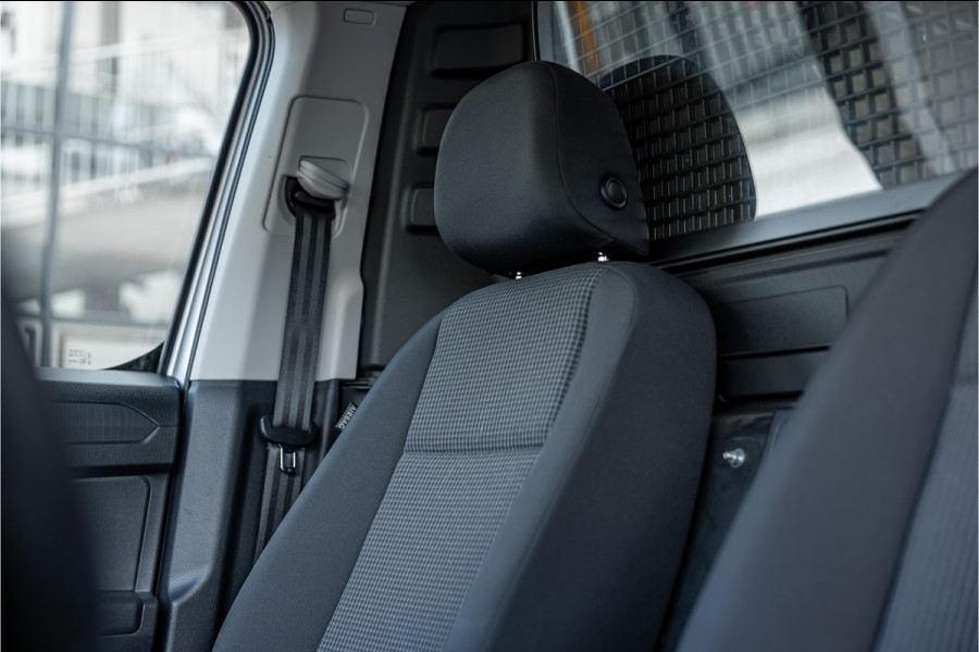 Volkswagen Caddy Cargo 2.0 TDI DSG | Virtual Cockpit | CarPlay | Navigatie | Stoelverwarming | PDC | DAB | Automaat | Nieuwe APK
