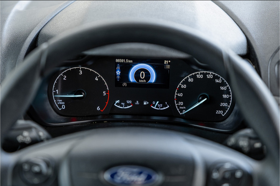 Ford Transit Connect 1.5 EcoBlue L2 | CarPlay | Camera | Cruise control | Navigatie | Stoelverwarming | Lane assist | DAB | Euro 6 | Nieuwe APK | Dealer onderhouden