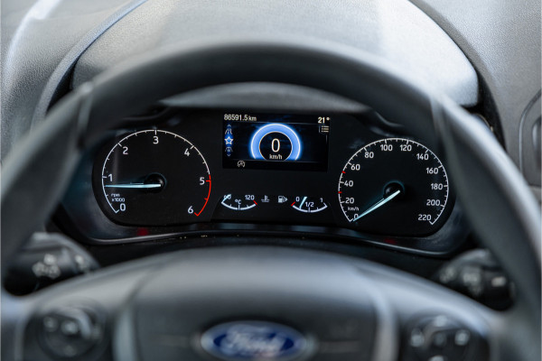 Ford Transit Connect 1.5 EcoBlue L2 | CarPlay | Camera | Cruise control | Navigatie | Stoelverwarming | Lane assist | DAB | Euro 6 | Nieuwe APK | Dealer onderhouden