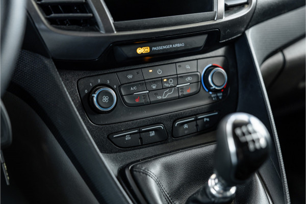 Ford Transit Connect 1.5 EcoBlue L2 | CarPlay | Camera | Cruise control | Navigatie | Stoelverwarming | Lane assist | DAB | Euro 6 | Nieuwe APK | Dealer onderhouden