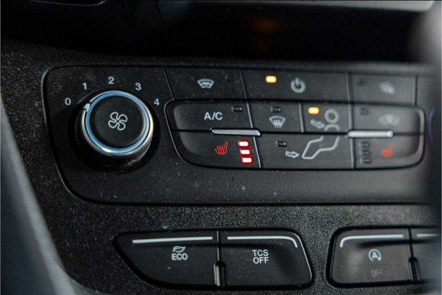 Ford Transit Connect 1.5 EcoBlue L2 | CarPlay | Camera | Cruise control | Navigatie | Stoelverwarming | Lane assist | DAB | Euro 6 | Nieuwe APK | Dealer onderhouden