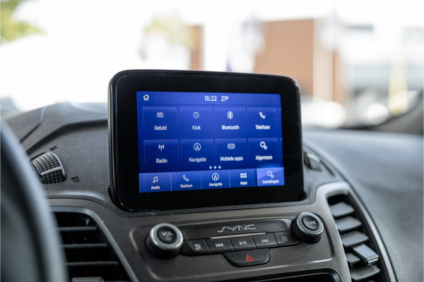 Ford Transit Connect 1.5 EcoBlue L2 | CarPlay | Camera | Cruise control | Navigatie | Stoelverwarming | Lane assist | DAB | Euro 6 | Nieuwe APK | Dealer onderhouden
