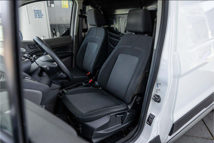 Ford Transit Connect 1.5 EcoBlue L2 | CarPlay | Camera | Cruise control | Navigatie | Stoelverwarming | Lane assist | DAB | Euro 6 | Nieuwe APK | Dealer onderhouden