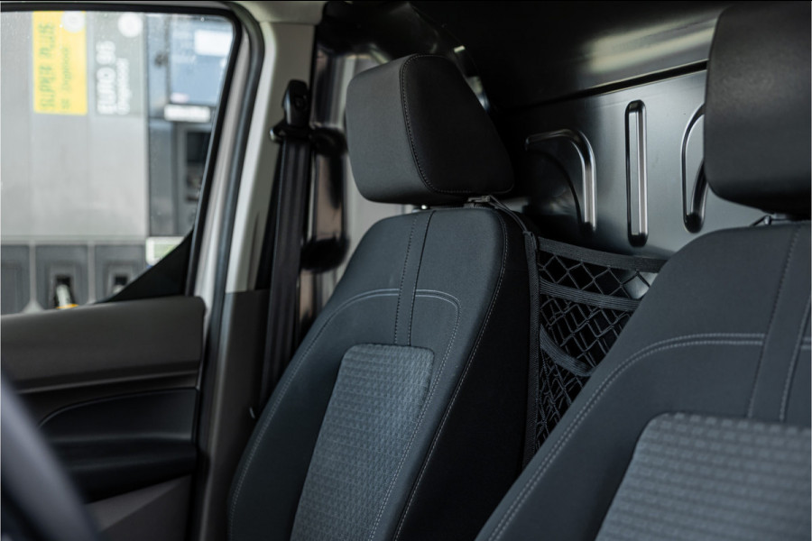 Ford Transit Connect 1.5 EcoBlue L2 | CarPlay | Camera | Cruise control | Navigatie | Stoelverwarming | Lane assist | DAB | Euro 6 | Nieuwe APK | Dealer onderhouden
