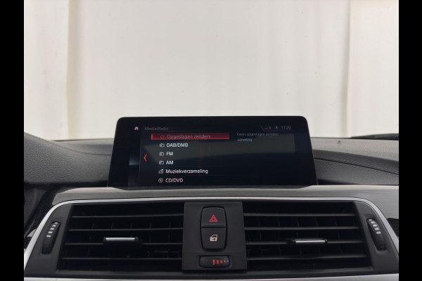 BMW 3-serie 330e High Executive Luxury-Line (Plug-in) (INCL-BTW) Aut. *PANO |  LEATHER | FULL-LED | MEMORY-PACK | HARMAN/KARDON-AUDIO | BLINDSPOT | KEYLESS | CAMERA | NAVI-FULLMAP | DAB | PRIVACY-GLASS | ECC | HEAD-UP | PDC | 18''ALU*