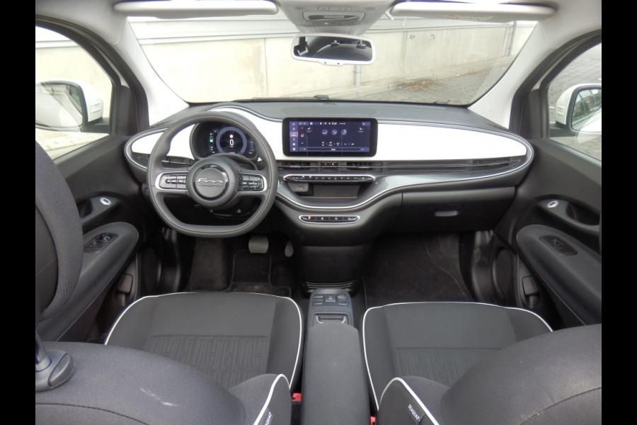 Fiat 500E cabrio I Camera I Park. sens. Icon 42 kWh