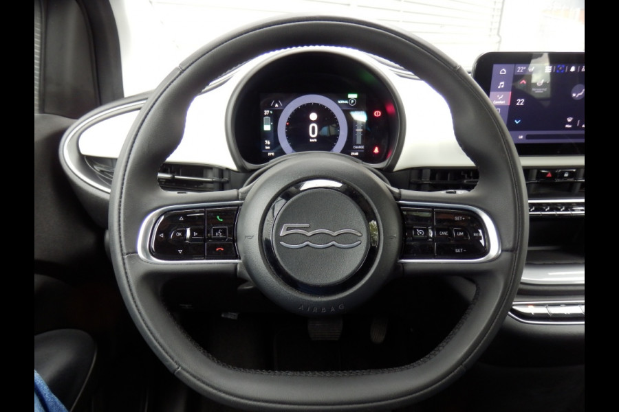 Fiat 500E cabrio I Camera I Park. sens. Icon 42 kWh
