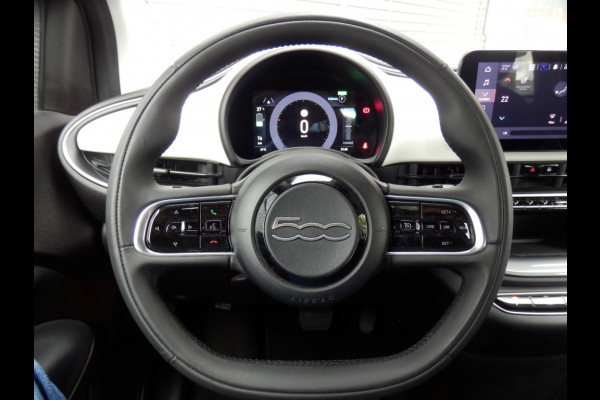 Fiat 500E cabrio I Camera I Park. sens. Icon 42 kWh