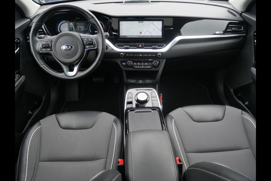 Kia e-Niro DynamicPlusLine 64 kWh | Cruise | Carplay | Keyless | Navi | Stoel-stuurverwarming | Schuif-kanteldak