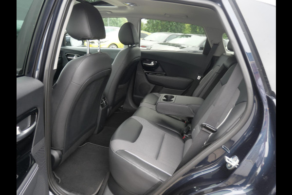 Kia e-Niro DynamicPlusLine 64 kWh | Cruise | Carplay | Keyless | Navi | Stoel-stuurverwarming | Schuif-kanteldak