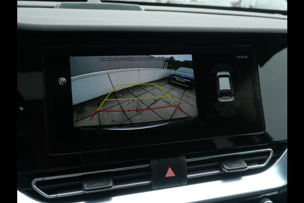 Kia e-Niro DynamicPlusLine 64 kWh | Cruise | Carplay | Keyless | Navi | Stoel-stuurverwarming | Schuif-kanteldak