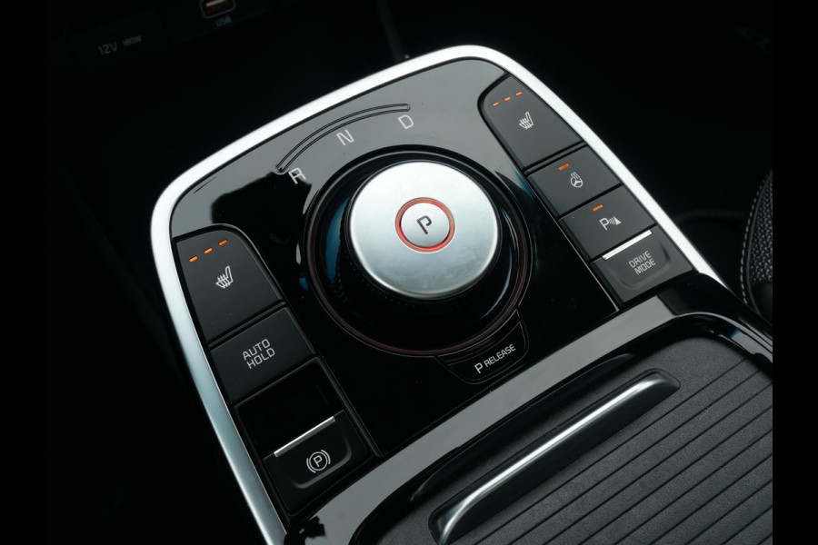 Kia e-Niro DynamicPlusLine 64 kWh | Cruise | Carplay | Keyless | Navi | Stoel-stuurverwarming | Schuif-kanteldak