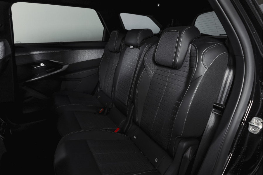 Peugeot 5008 1.2 Hybrid 145 GT 7p | Dig. Cockpit | Adapt. Cruise | Stoel-+Stuurverw. | PDC | 360 Camera | NAV + App. Connect | ECC | Elek. Klep | Afn. Trekhaak | LM 19" | 7548