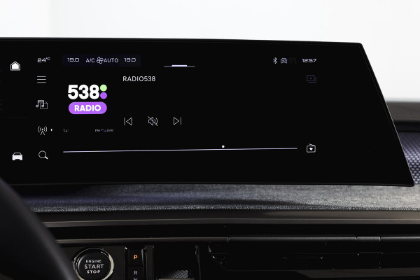 Peugeot 5008 1.2 Hybrid 145 GT 7p | Dig. Cockpit | Adapt. Cruise | Stoel-+Stuurverw. | PDC | 360 Camera | NAV + App. Connect | ECC | Elek. Klep | Afn. Trekhaak | LM 19" | 7548