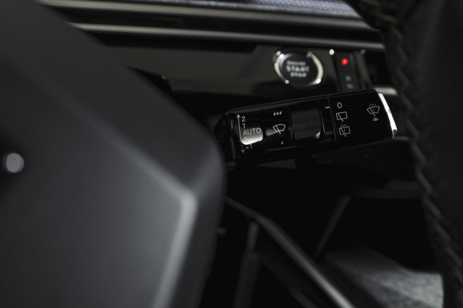 Peugeot 5008 1.2 Hybrid 145 GT 7p | Dig. Cockpit | Adapt. Cruise | Stoel-+Stuurverw. | PDC | 360 Camera | NAV + App. Connect | ECC | Elek. Klep | Afn. Trekhaak | LM 19" | 7548