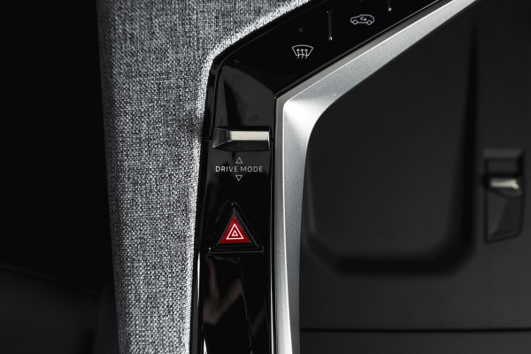 Peugeot 5008 1.2 Hybrid 136 Allure 7p 145PK | Dig. Cockpit | Adapt. Cruise | Stoel-+Stuurverw. | PDC | 360 Camera | NAV + App. Connect | ECC | Elek. Klep | LM 19" | 7733