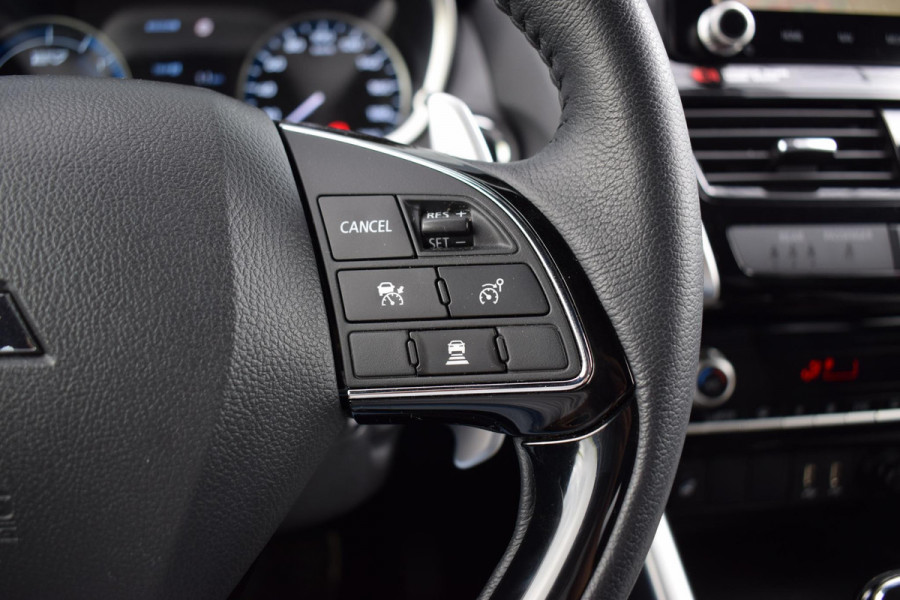 Mitsubishi Eclipse Cross 2.4 PHEV Black Edition | Leer | HUD | 360 Cam. | Stuur- en Stoelverwarming