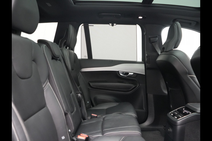 Volvo XC90 T8 Recharge AWD Plus Dark Long Range 7 Persoons PHEV 456pk Dealer O.H. | Trekhaak Af Fabriek | Panodak | Luchtvering | Adaptive Cruise | 360 Camera | Lederen Sportstoelen Memory & Verwarmd | Harman / Kardon | Keyless | Blis | Stuur Verwarmd | Apple Carplay | Plug In Hybrid |
