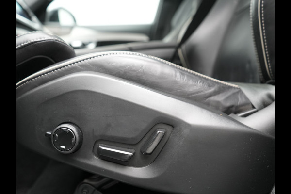Volvo XC90 T8 Recharge AWD Plus Dark Long Range 7 Persoons PHEV 456pk Dealer O.H. | Trekhaak Af Fabriek | Panodak | Luchtvering | Adaptive Cruise | 360 Camera | Lederen Sportstoelen Memory & Verwarmd | Harman / Kardon | Keyless | Blis | Stuur Verwarmd | Apple Carplay | Plug In Hybrid |