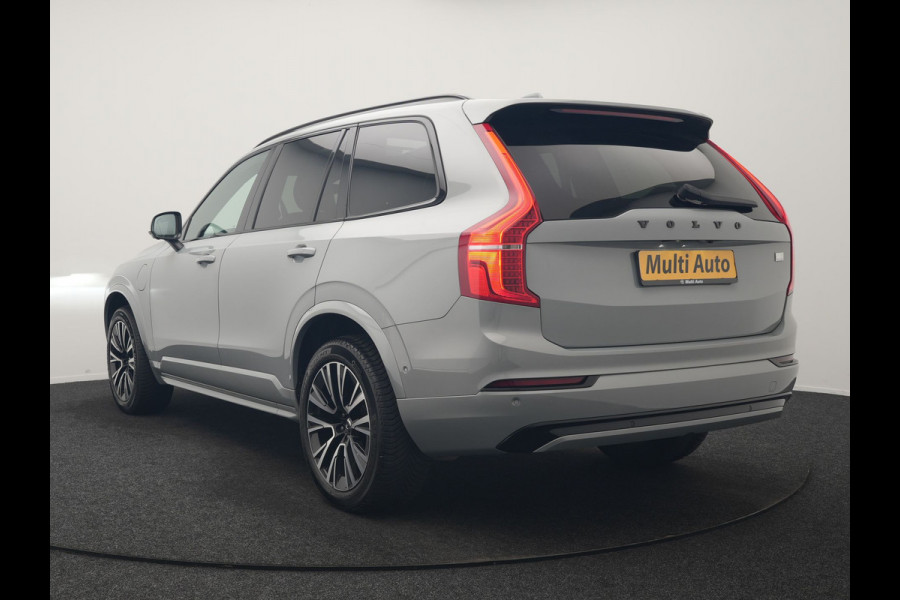 Volvo XC90 T8 Recharge AWD Plus Dark Long Range 7 Persoons PHEV 456pk Dealer O.H. | Trekhaak Af Fabriek | Panodak | Luchtvering | Adaptive Cruise | 360 Camera | Lederen Sportstoelen Memory & Verwarmd | Harman / Kardon | Keyless | Blis | Stuur Verwarmd | Apple Carplay | Plug In Hybrid |