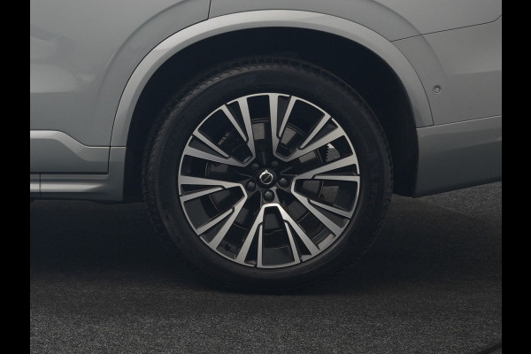 Volvo XC90 T8 Recharge AWD Plus Dark Long Range 7 Persoons PHEV 456pk Dealer O.H. | Trekhaak Af Fabriek | Panodak | Luchtvering | Adaptive Cruise | 360 Camera | Lederen Sportstoelen Memory & Verwarmd | Harman / Kardon | Keyless | Blis | Stuur Verwarmd | Apple Carplay | Plug In Hybrid |