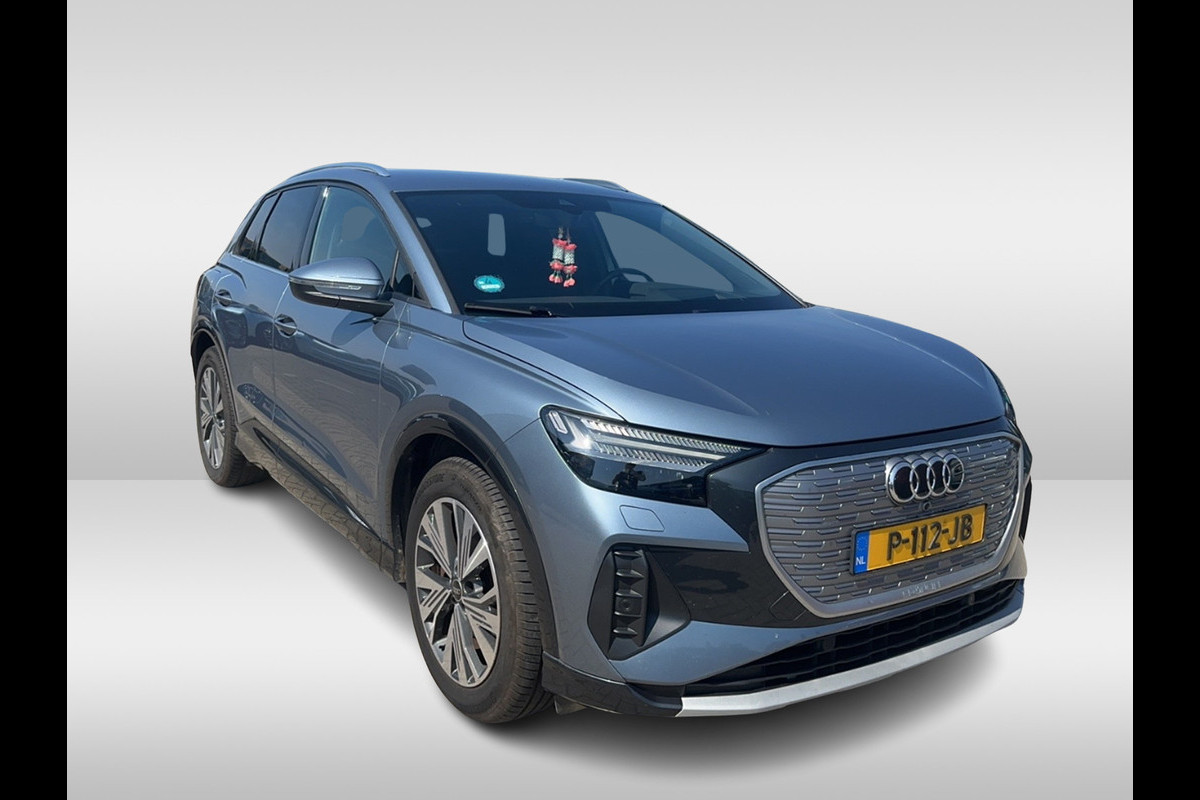 Audi Q4 e-tron 40 Advanced edition 77 kWh / SoH 92,1% / Trekhaak / Camera / Head-up / CarPlay / Matrix LED / 19'' / Warmtepomp / Dodehoek / DAB / ACC