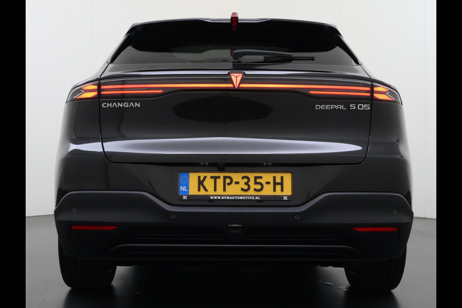 Changan Deepal S05 MAX VAN: 42.900,- VOOR: 39.440,- UW HERFSTVOORDEEL: 3.460,-  200KW | 68.8kwh | NIEUWE AUTO | PANORAMADAK | 20" LMV | 360° CAMERA | HEAD-UP DISPLAY | LEDEREN BEKLEDING | STOELVERWARMING | FULL OPTIONS | FABRIEKSGARANTIE T/M 2033 |